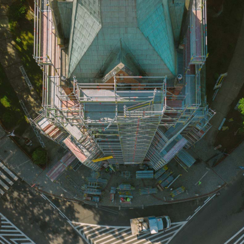 Ogrodzenia tymczasowe na budowie – przepisy, bezpieczeństwo i najlepsze rozwiązania